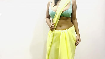 indian air hostess in saree