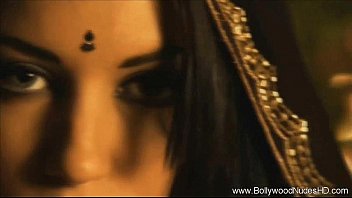 sexy hot pics of bollywood actress